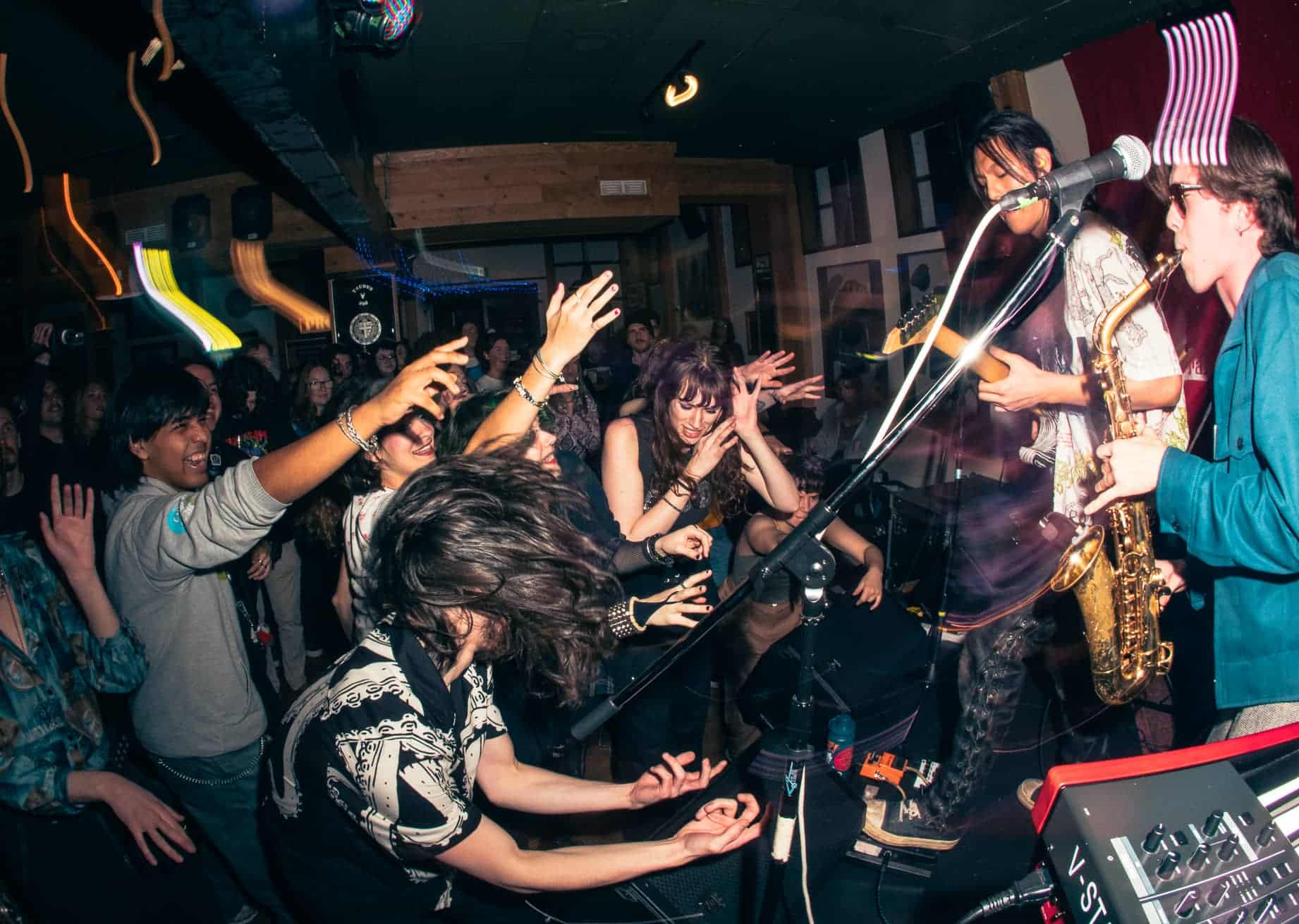 Chopping Spree performing.
